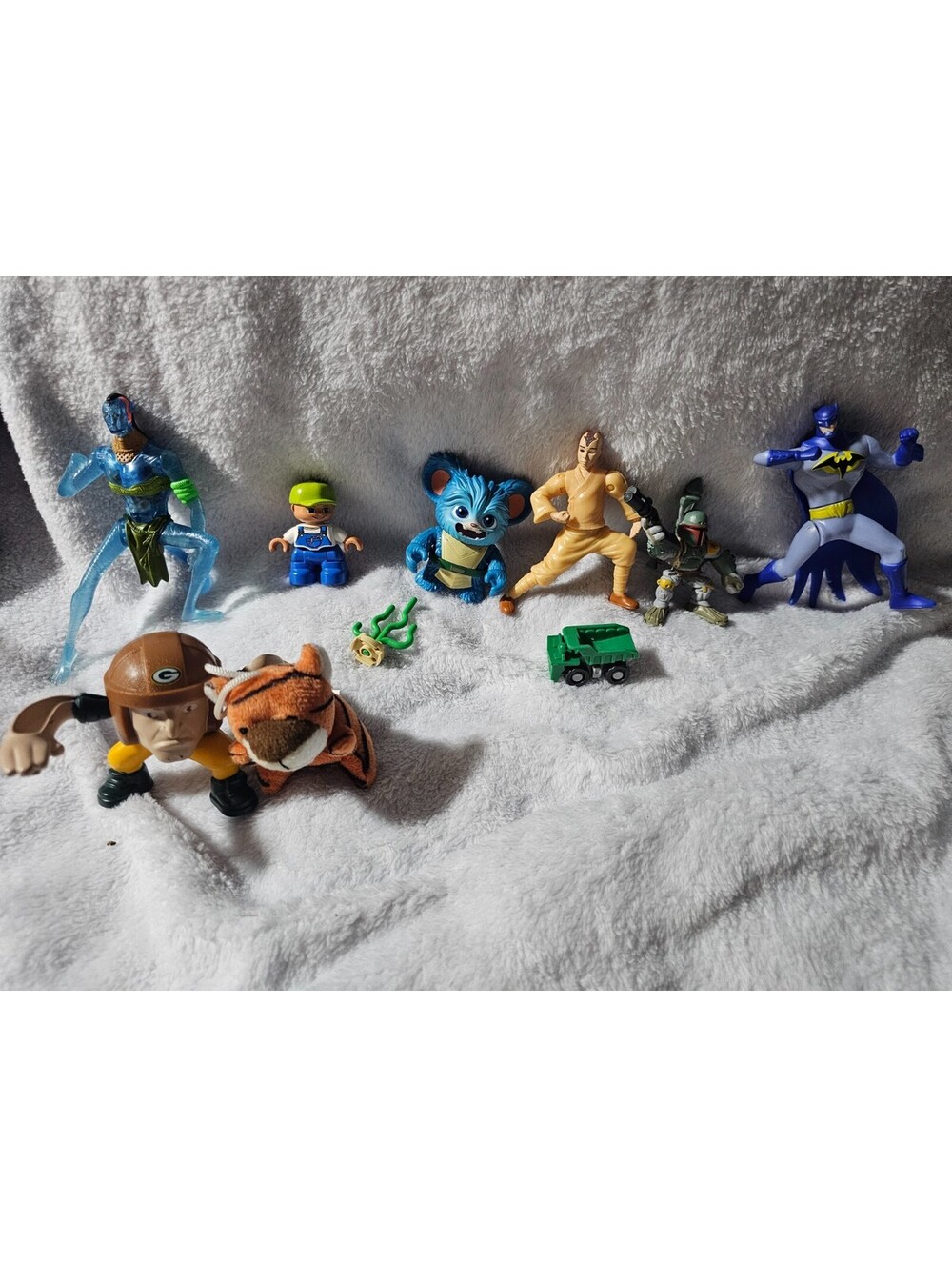 (10pc) Mixed Lot Action Figures Toys Batman Mandalorian Avatar Green Bay Packers